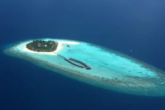 Angaga Island Resort & Spa