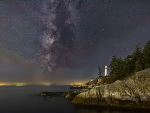 ウェストバンクーバーの人気夜の観光スポット