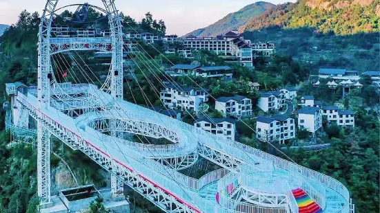 青雲山雲眼懸廊