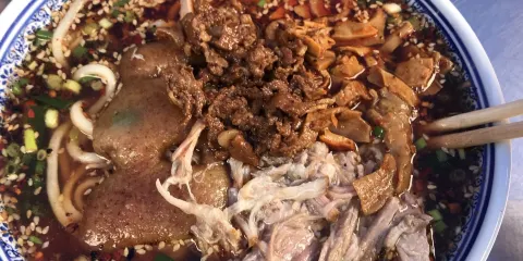 南詔朱記一根面