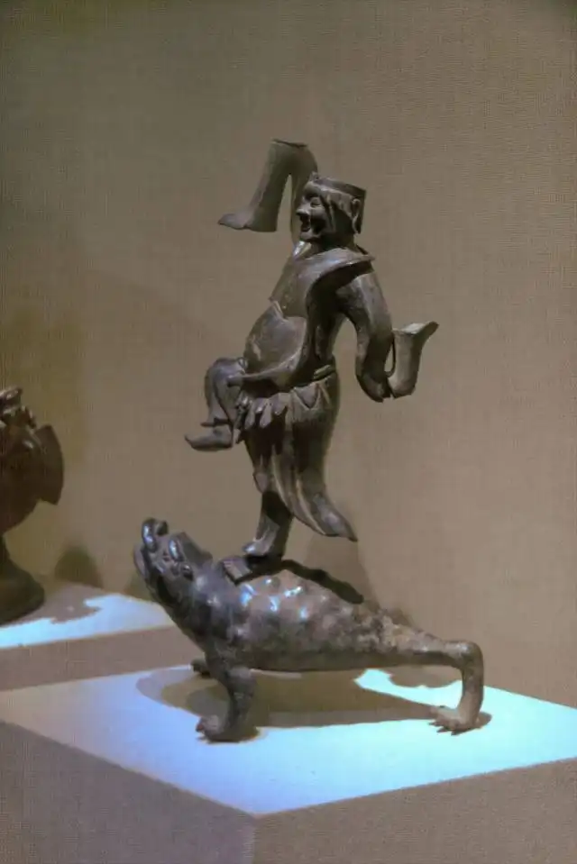 Hotels near Yongchang Museum