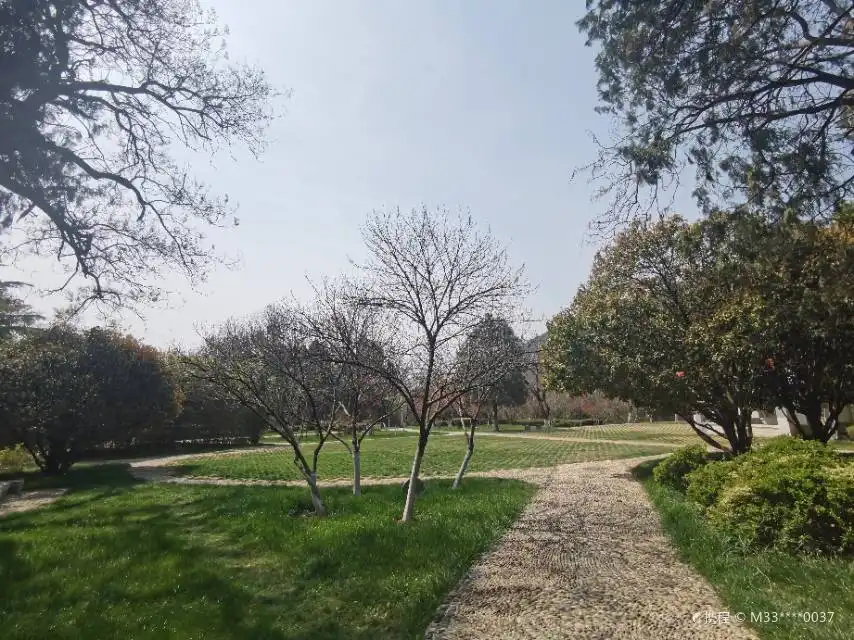 Hotels near Huangqiao Park
