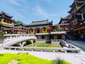 동방산 관광지