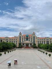 Guangxi Waiguoyu College Library