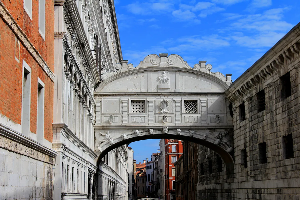 1_Bridge of Sighs