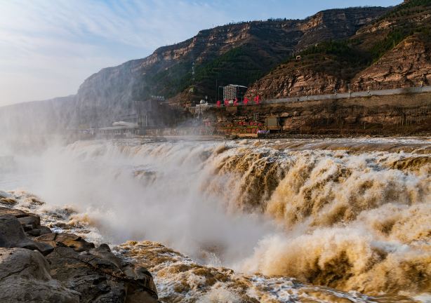 Hukou Waterfall Scenic Area on the Yellow River - Longdong Cave