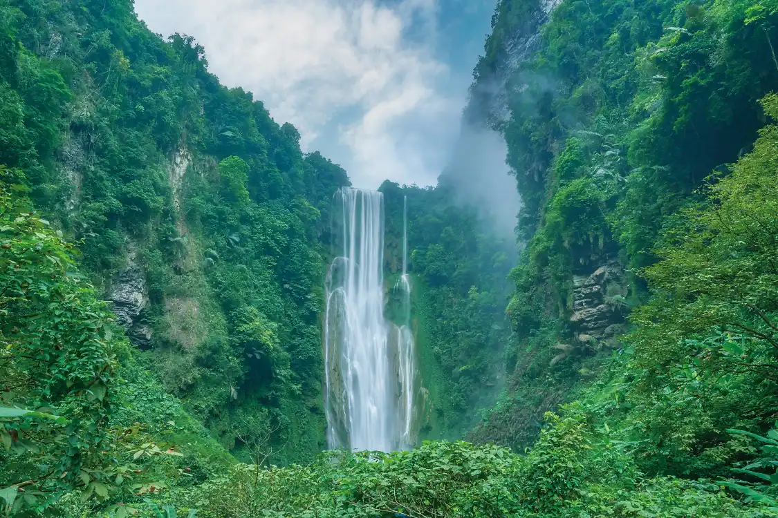 Hotels near Tongling Grand Canyon