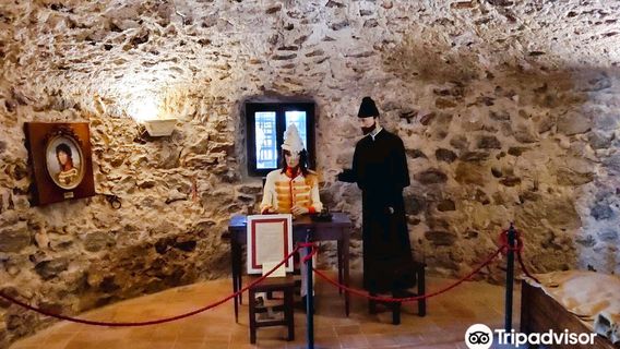 Castello Aragonese Murat