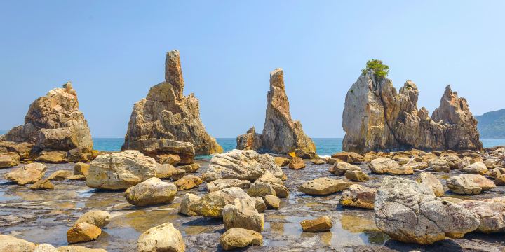 Hashiguiiwa Rocks