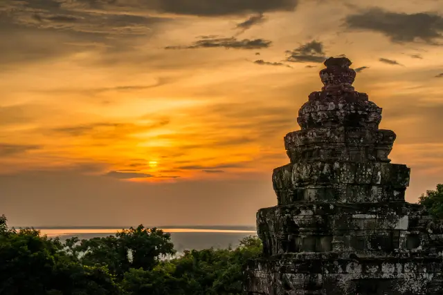 Sunset Sightseeing in Siem Reap