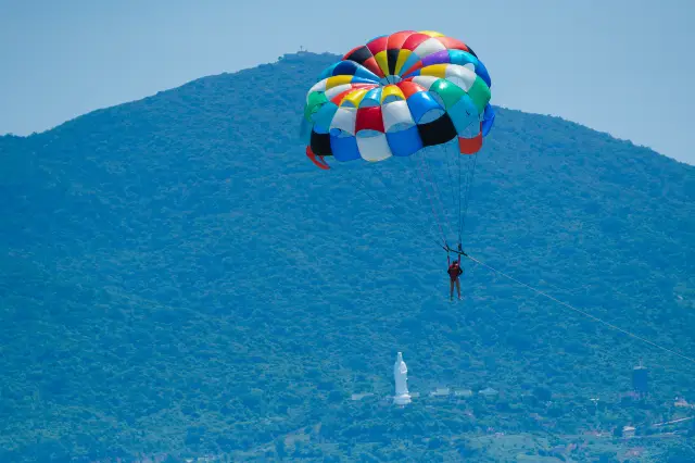 Paragliding in Da Nang