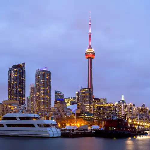 10 Objek Wisata Malam Terbaik di Toronto