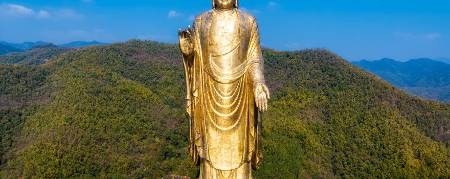 中原大佛景區