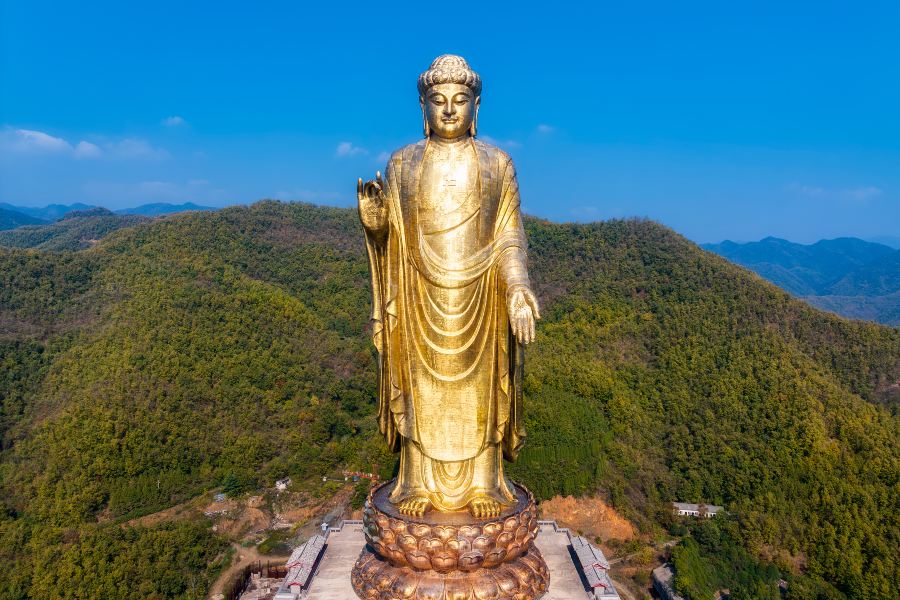 中原大佛景區