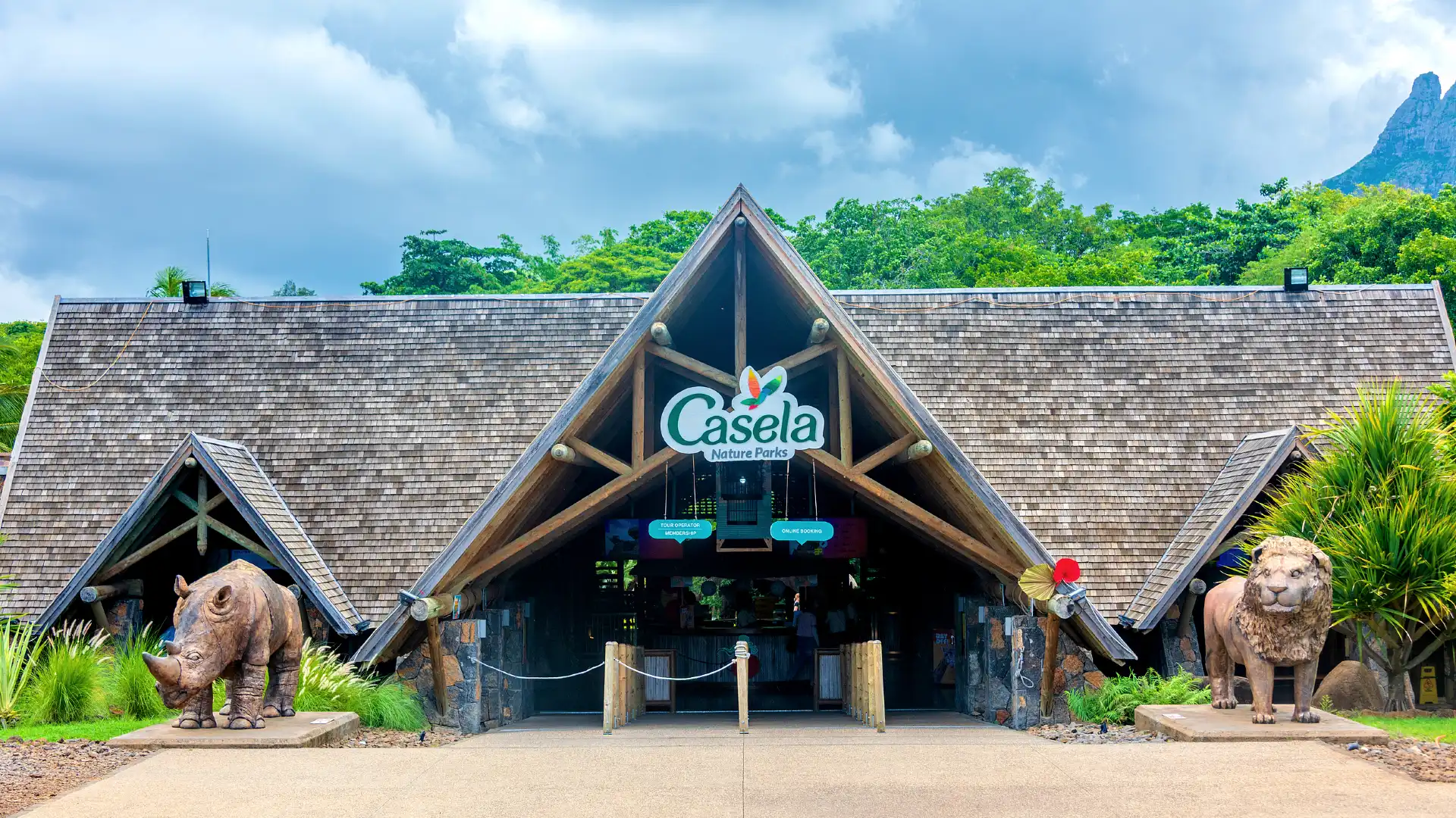 Hotels near Casela Nature Parks