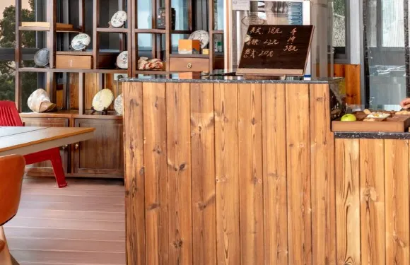 日出雲海曉築（景邁山古茶林八角塔店）·茶餐區