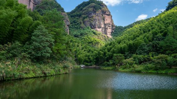 Red Rock of Mt.Kongtong Scenic Resort