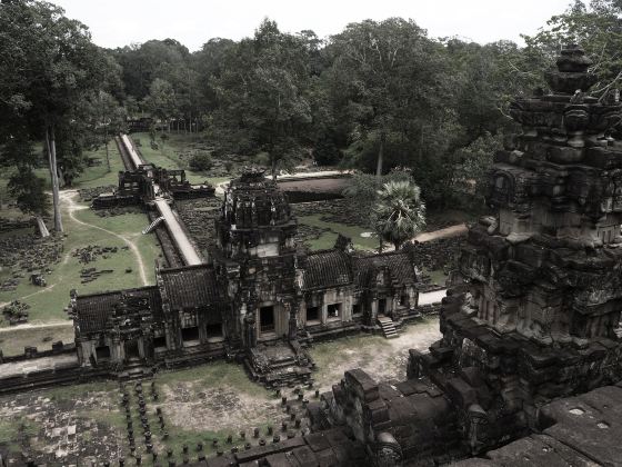 Baphuon Temple