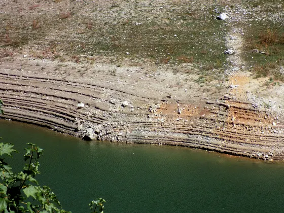 Отели с услугой парковкой в г. Шэньцю