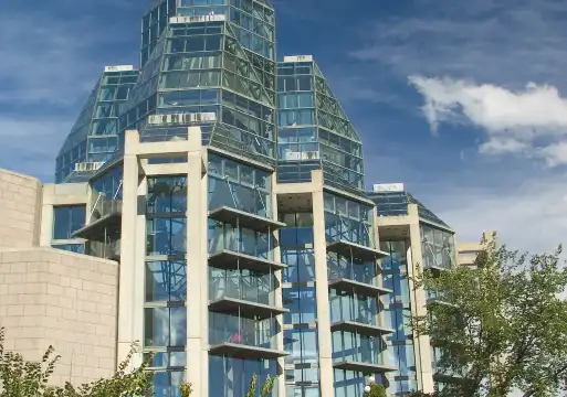 鄰近加拿大國家美術館的酒店