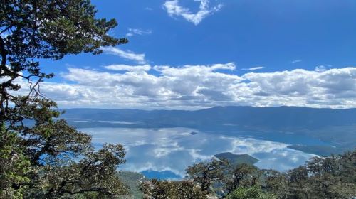 瀘沽湖格姆女神山索道