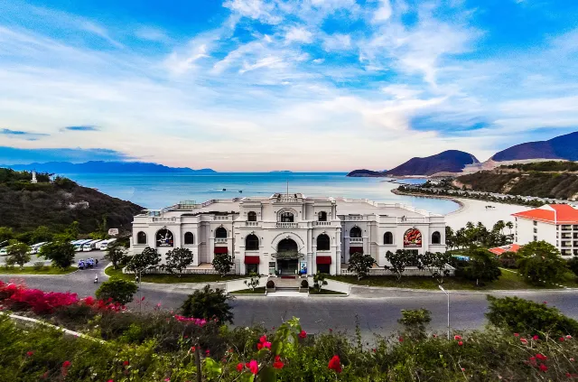 Vinpearl Nha Trang resort island