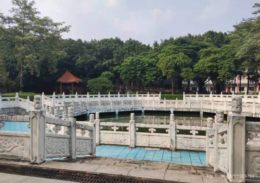 Shunde Leliuzhen Dafenggang Park