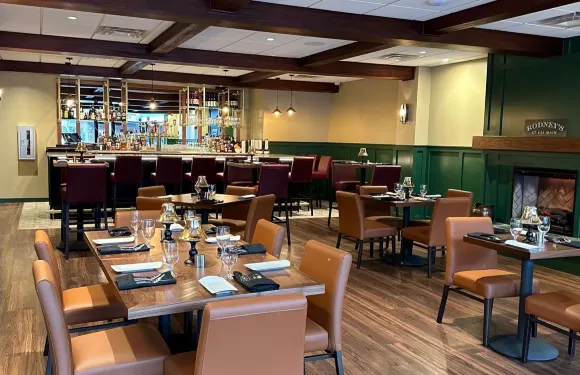 Rodney’s at 436 Main