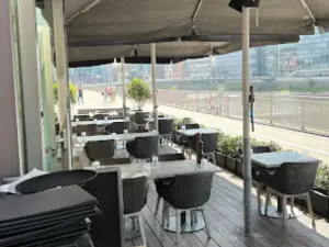MEERBAR Restaurant