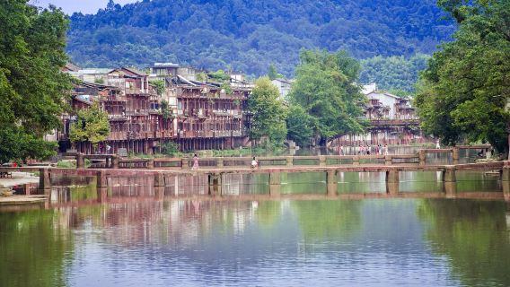 Jiaguan Town