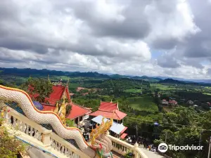 Wat Pa Phu Hai Long