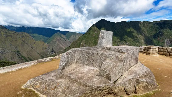 Intihuatana, Urubamba