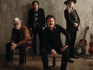 美國薩凡納 · The Doobie Brothers《Walk This Road》巡演
