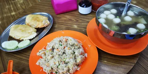 Don't Tell Mama Eco bar