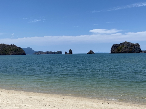 4 Best Beaches to Visit in Langkawi for Unforgettable Holiday