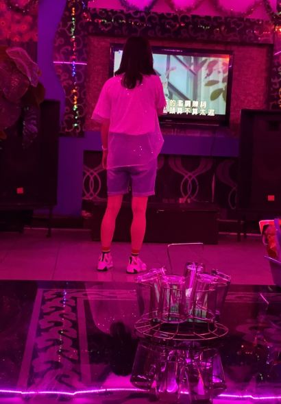 JIN YUN LOU DA JIU DIAN