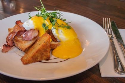 Fiddlesticks Restaurant & Bar