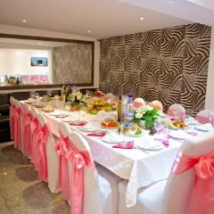 Cafe Deluxe London User Photo