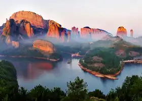 龜峰湖