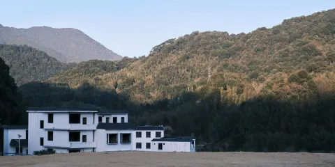 阿婆六村