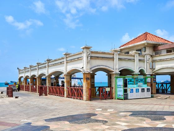 Lingdingwan Square