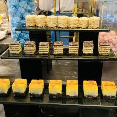 Brigh Radiance Hotel· Four seasons buffet User Photo