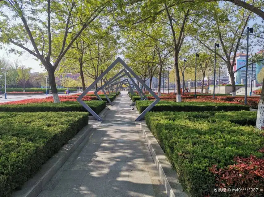 신세기 광장 주변 호텔