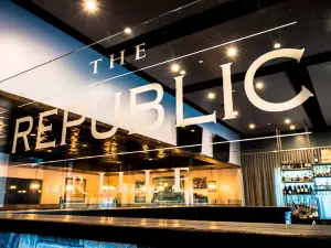 The Republic Grille - Magnolia