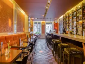 Morlang Cafe Restaurant