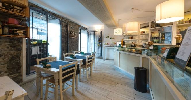 White's Bistrot