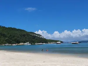 Praia Tinguá Beach