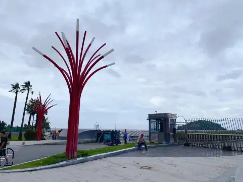 鄰近情侶中路的酒店