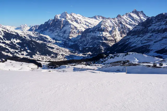 Skiing in Grindelwald