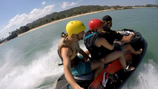 Motorboat Experiences in Lombok